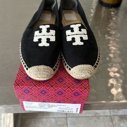 Tory Burch canvas shoes 10