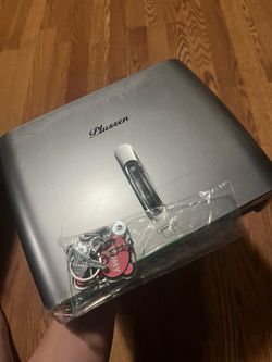 PLUSSEN Paper Towel Dispenser Wall Mount Lockable C-Fold Multifold Silver