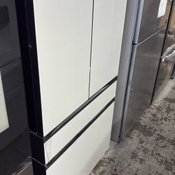 Samsung Bespoke French Door Refrigerator In White Glass