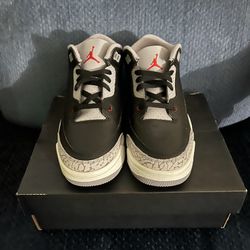 New Big Kids Size 1.5 Jordan Retro 