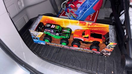 Monster Trucks