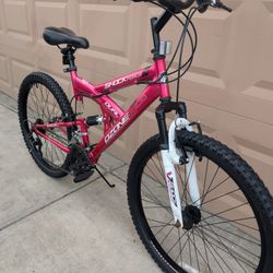 24"x2.0. OZONE FULL SUSPENSIÓN GIRLS MOUNTAIN BIKE. LIKE NEW 👌🏼
