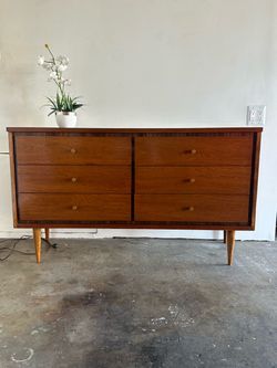 MID CENTURY long dresser