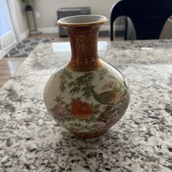 Porcelain Vase 