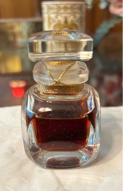 Perfume bottle vantage collector bottle never opened