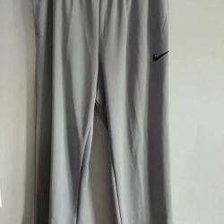 NIKE - TRACK / SWEATPANTS.... In Excellent Like New Condition