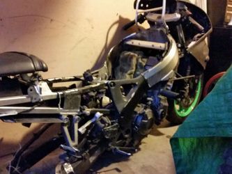 95 CBR 900 RR parts bike