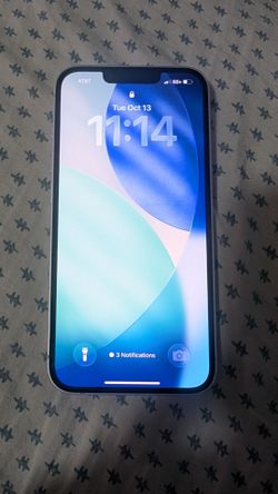 iPhone 16 passcode lock