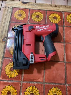 Milwaukee m12 fuel Brad nailer 18 Guage tool only