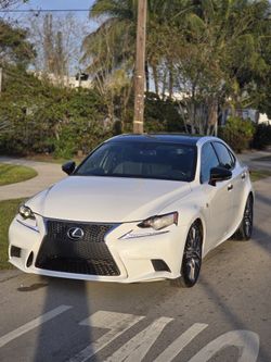 2016 Lexus IS