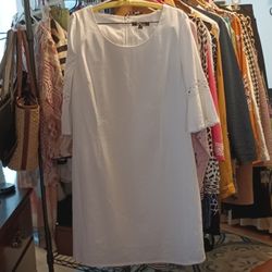 White GLAMOUR dress size 16