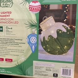 One Outdoor Christmas Light Large Ornament Used Decor 