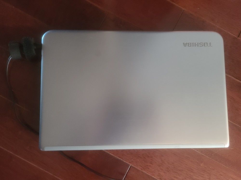 Toshiba Satellite Laptop S55-A5295
