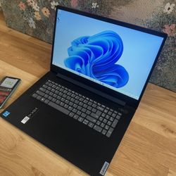 Lenovo 17" HUGE Screen Laptop - 11th Gen i3 / 256GB SSD - Excellent Condition