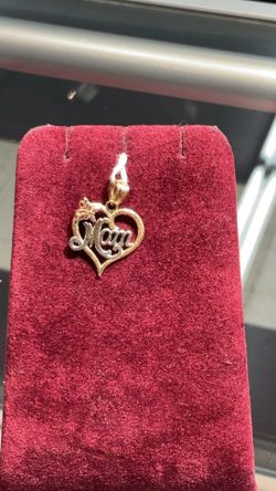 10k mom pendant tri color