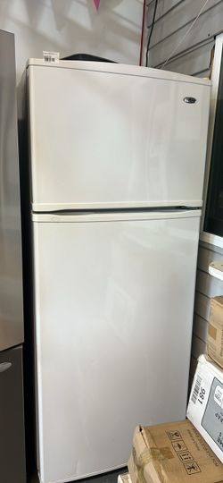 Top & bottom Refrigerator White W28”XH68” With Ice maker working perfect with warranty delivery available