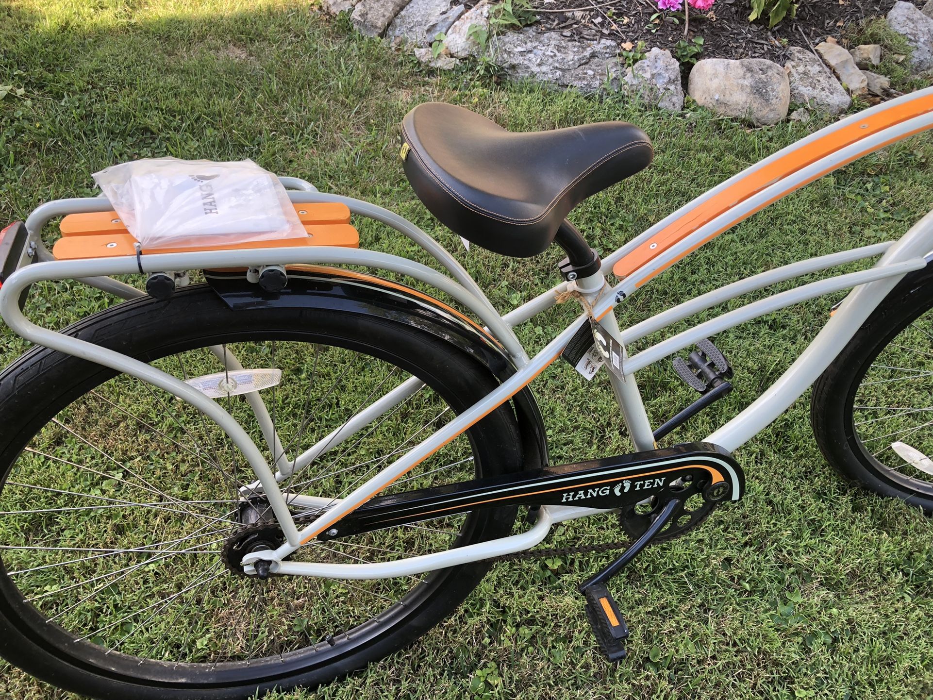 Hang Ten Banzai Beach Cruiser. 29”