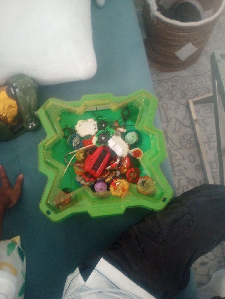 7 Launchers. 13 Beyblades