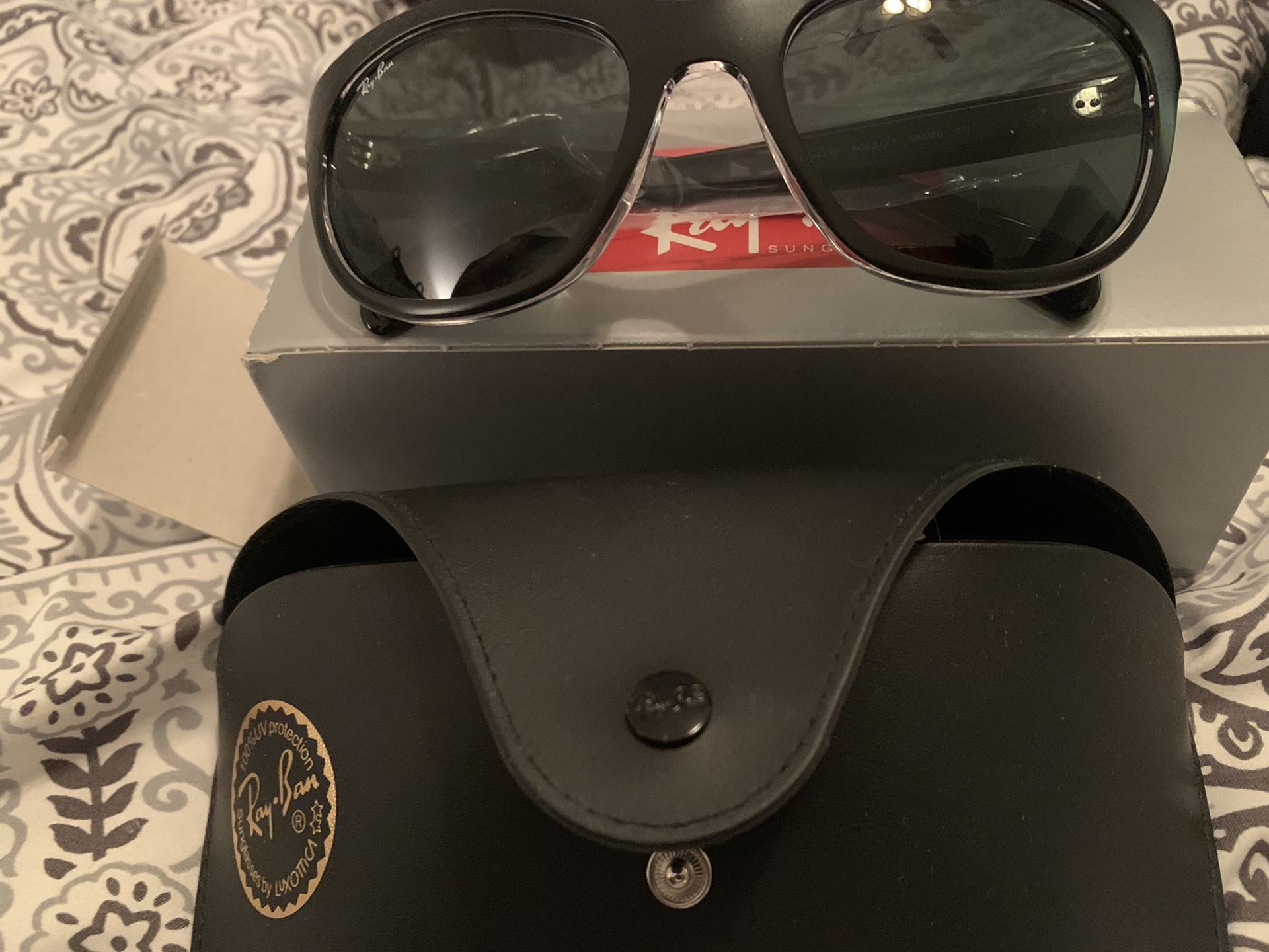 Ray Ban sunglasses - brand new w/original case