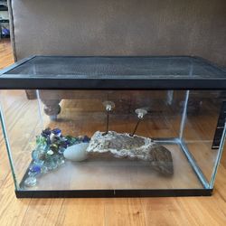 10 Gallon AquaCulture Turtle/Fish Tank Aquarium Habitat | Priced to Sell