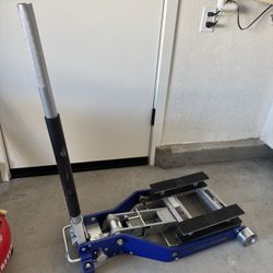 Motorcycle/ATV lift 