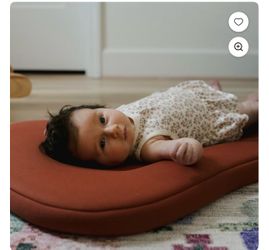 Snuggle Me® Curve Lite Tumbona para Bebé - Pan de Jengibre