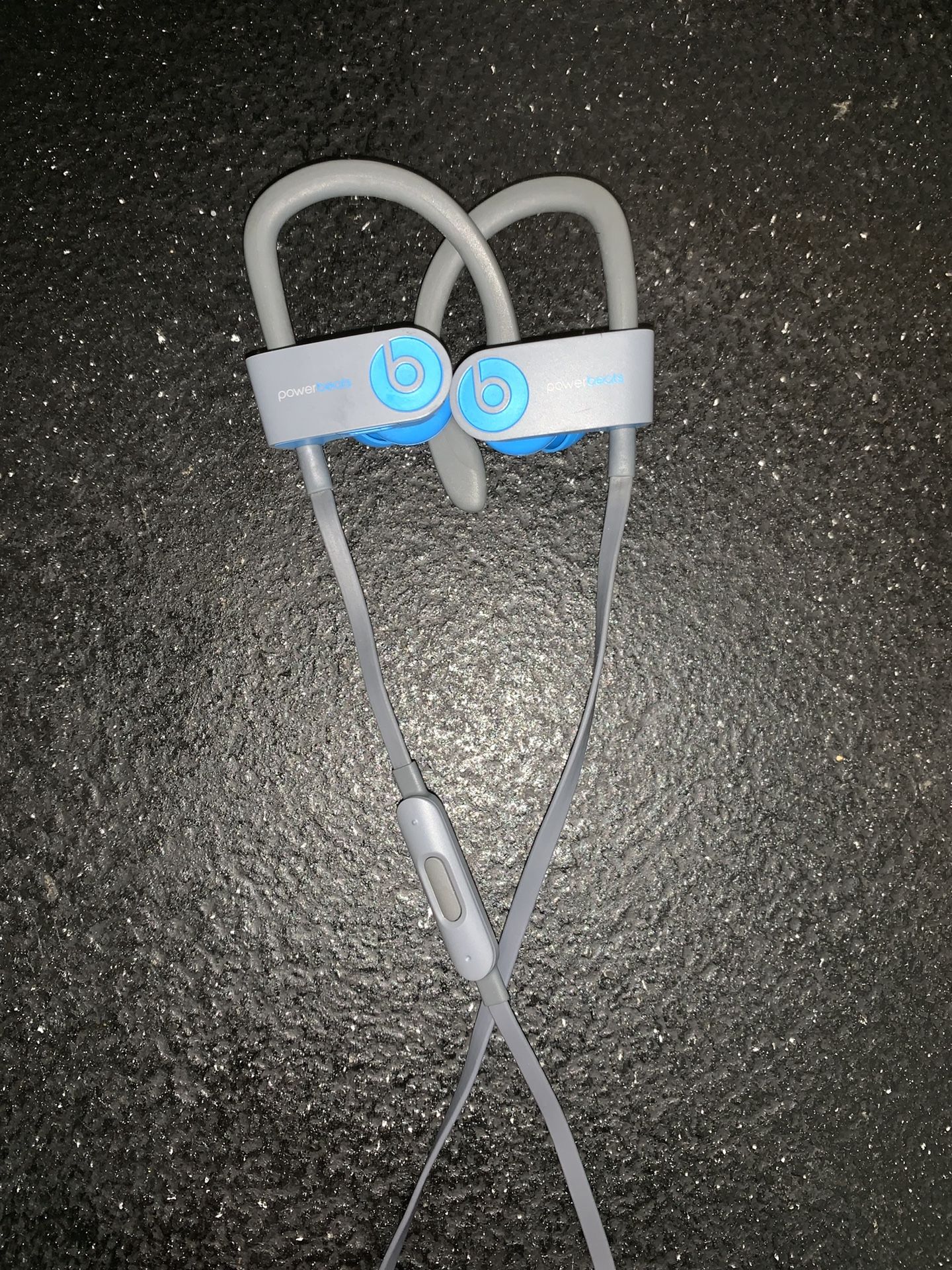 Powerbeats 3