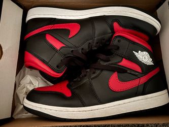 Air Jordan 1 Mid / Red , Black
