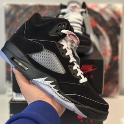Jordan 5 (Metallic Reimagined) *Brand New* - Size 5Y