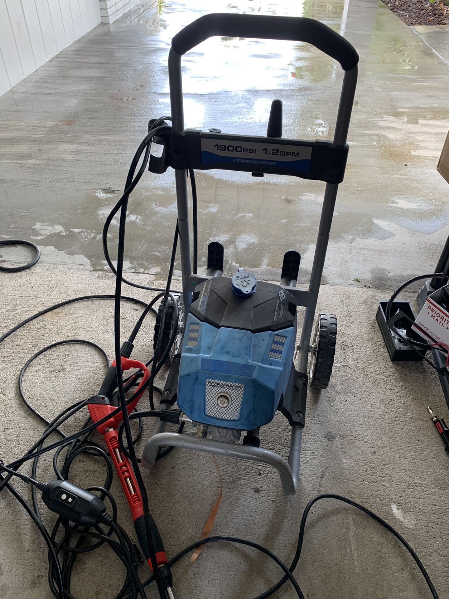 Electric Pressure washer 1900 psi. Works great