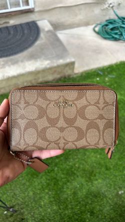 Coach wallet