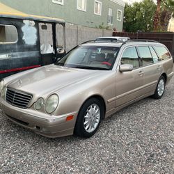 2001 German Made Mercedez Station wagon, Model E320SW