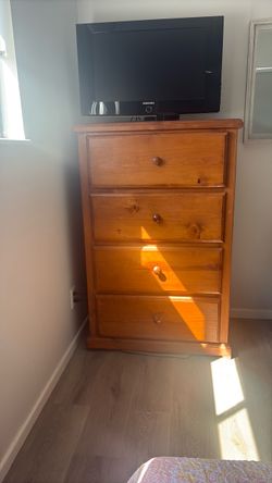 4 Deep Drawer