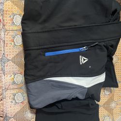 Reebok boy black jacket and shirt size 8
