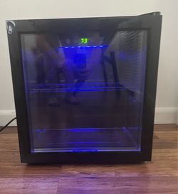 MOVING SALE: 1.3 cu.ft. Mini Fridge