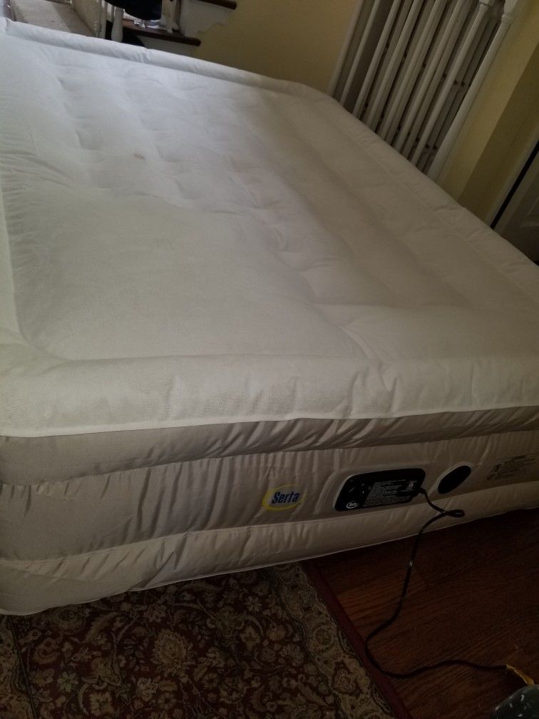 Queen Inflatable Matress