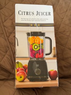 Citrus juicer