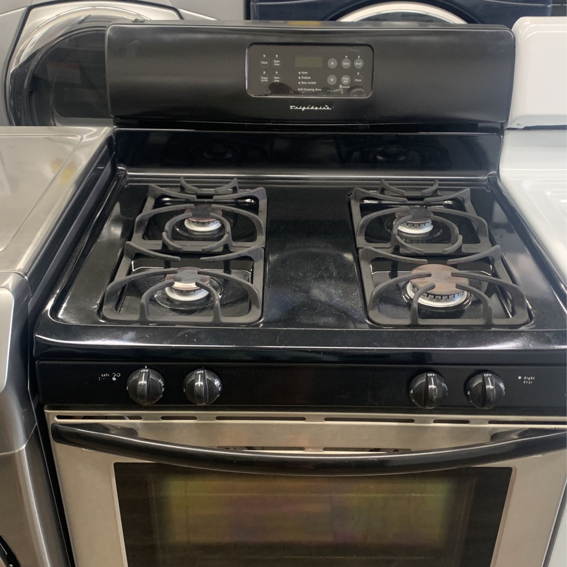FRIGIDAIRE STAINLESS STEEL GAS STOVE 