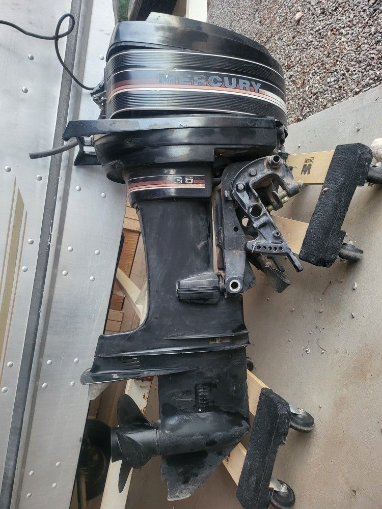 1988 Mercury 35 hp outboard long shaft