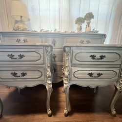 Beautifully Updated Dresser And Matching Nightstands( Delivery Available)