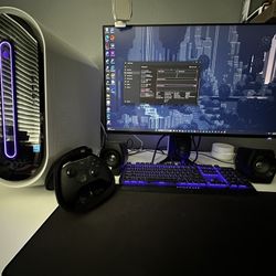 Dell Alienware Gaming Computer and Screen 
