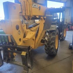 2015 JCB 512-56 S - 12K 12,000 # Pound Reach Forklift - Telehandler