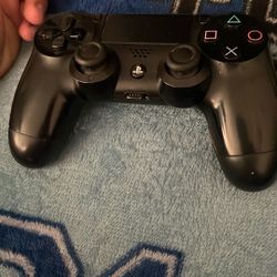 PS4 Controller