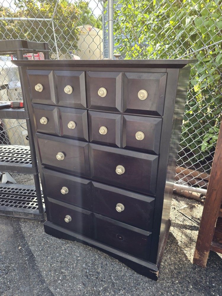 Dresser With Matching Side Table