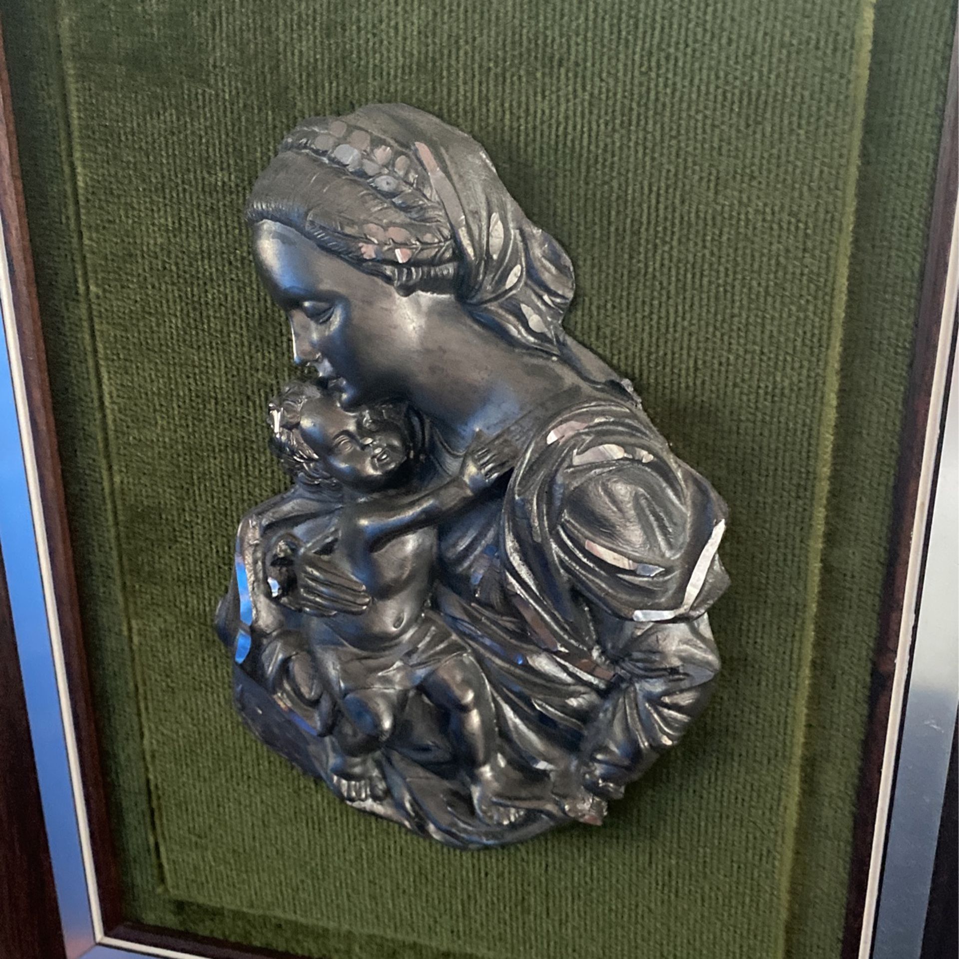 Peltro Hand made Italian carved pewter mother and child green felt back and frame 10” x 13” magnificent artwork