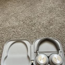 B&O Cisco Wireless Headphones – Noise Canceling + Case & Cables