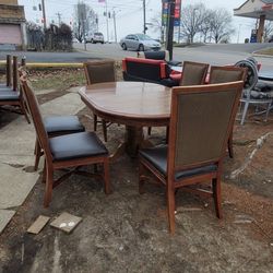Dining Room Set  $6 Chairs 