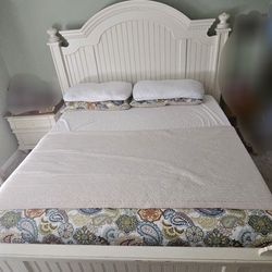 King Tempurpedic Cloud Bed (bed, not frame)