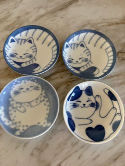 New set of 4 small plates