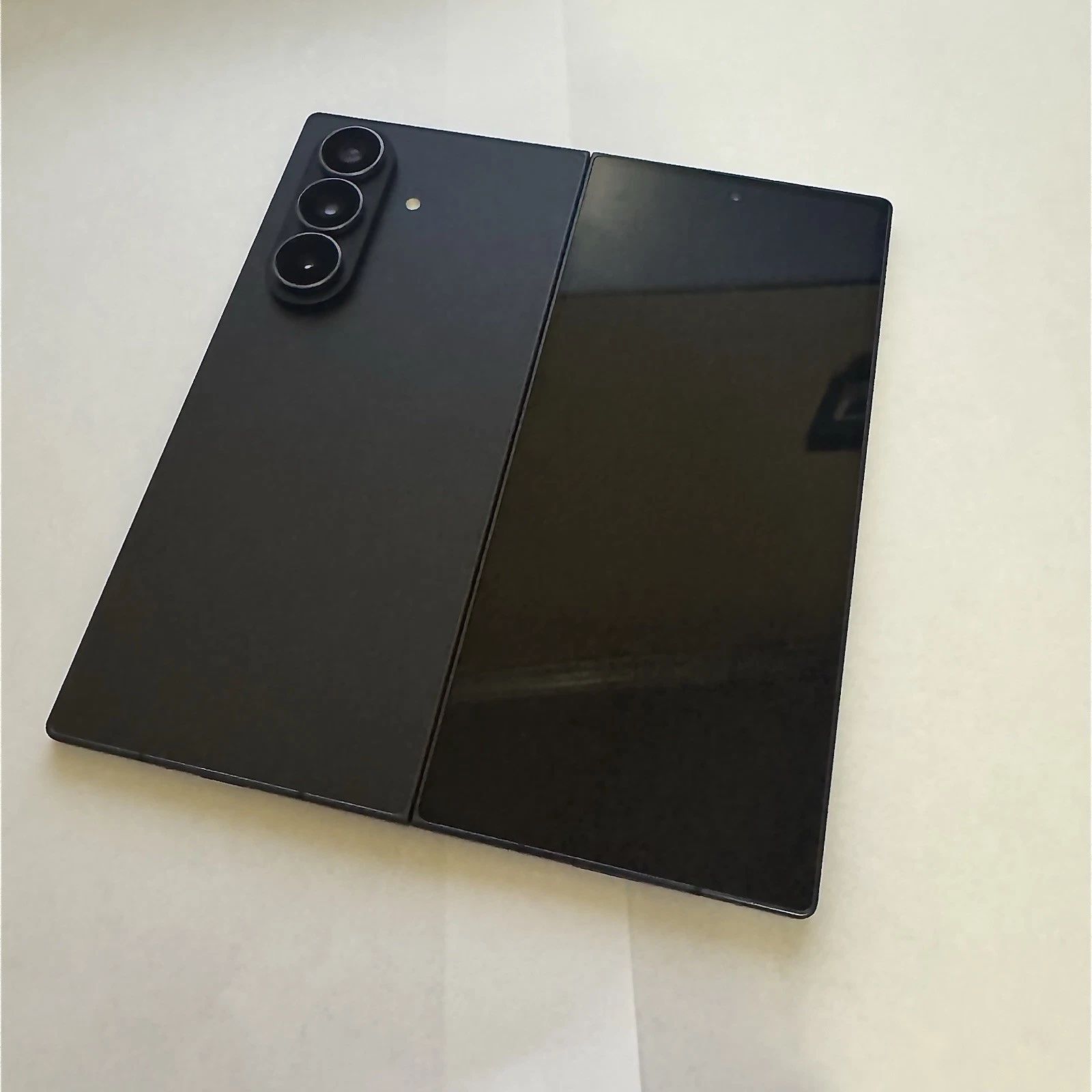 SAMSUNG GALAXY Z FOLD 7 256GB UNLOCKED